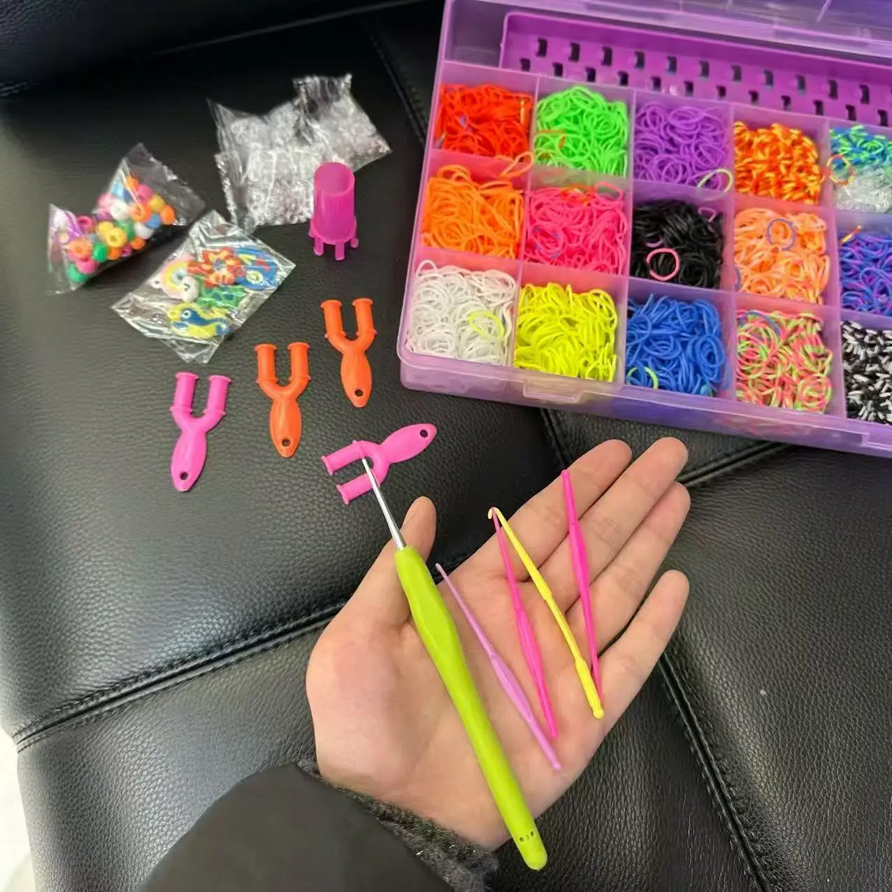 Charm Bracelet Beads - 4800 Loom Bands Kit, rubberen bandjes