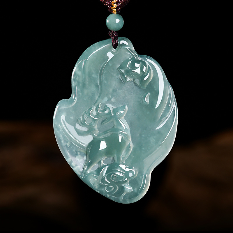 Jewelry & Watches Bench - Echte natuurlijke smaragd jade blauw water