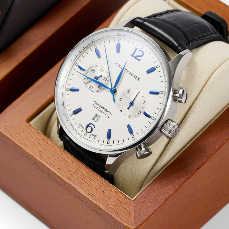 Massief houten horloge opbergd - High Jewelry Watches recensie en prijs